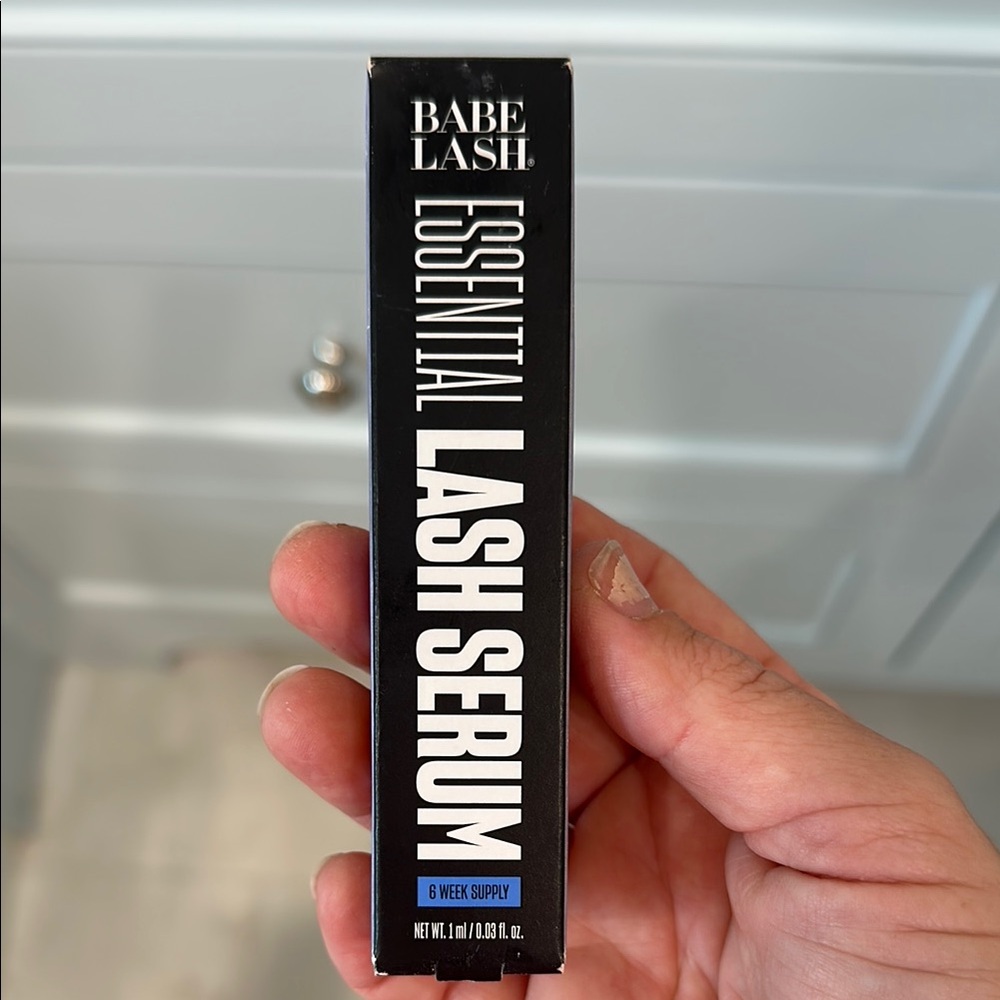 Babe Lash Essential Lash Serum - Black